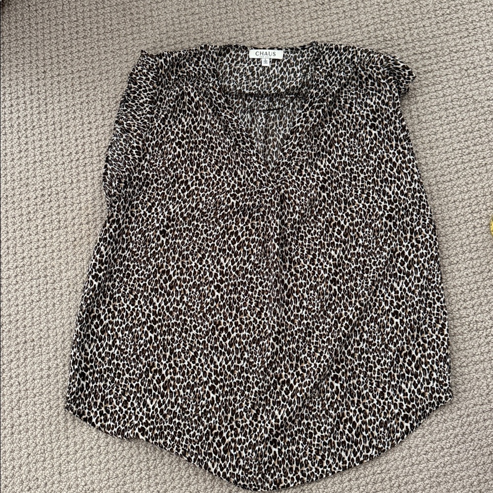 CHAUS New York Short Flutter Sleeve V-Neck Leopard Print Shirt - Size Large